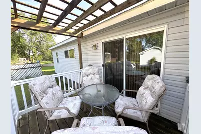 517 Locust Avenue, Marshall, MN 56258 - Photo 9