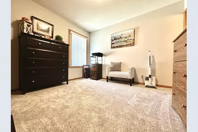 1015 Pershing Boulevard, Worthington, MN 56187 - Photo 25