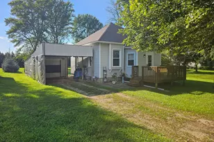 404 W County Road S, Le Roy, MN 55951 - Photo 1