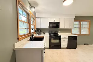 1202 N 5th St, Montevideo, MN 56265 - Photo 5