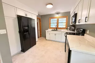 1202 N 5th St, Montevideo, MN 56265 - Photo 11