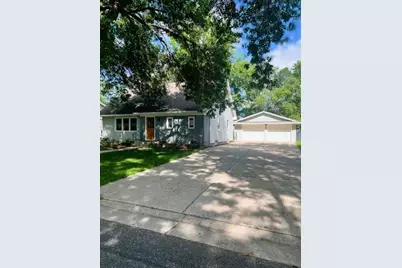 1013 17th Street SW, Willmar, MN 56201 - Photo 1