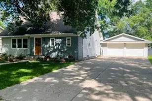 1013 17th St SW, Willmar, MN 56201 - Photo 1