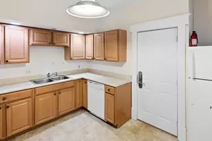 2015 Pleasant Ave, Minneapolis, MN 55404 - Photo 27