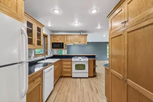 3672 Rustic Pl, Shoreview, MN 55126 - Photo 7