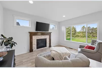 24380 Holm Oak Avenue, Forest Lake, MN 55025 - Photo 7