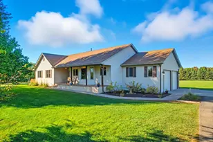 518 Green Mill Ln, Hudson, WI 54016 - Photo 1