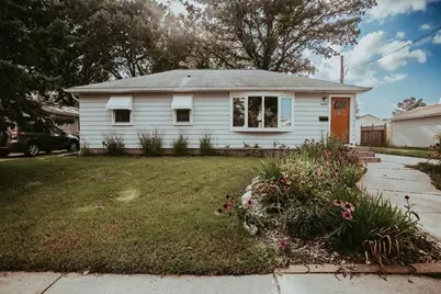 1604 4th Street SW, Austin, MN 55912 - Photo 1