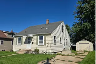 1013 4th Ave SW, Pipestone, MN 56164 - Photo 1
