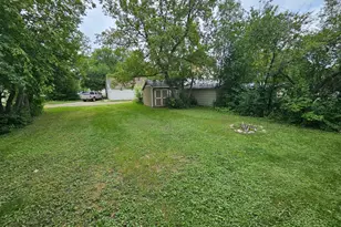 111 Markley Ave S, Thief River Falls, MN 56701 - Photo 5