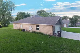 305 1st Street SW, Geneva, MN 56035 - Photo 37