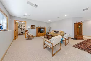 1031 Cherry St, Owatonna, MN 55060 - Photo 47