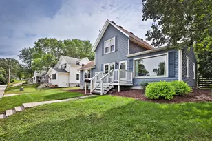 310 Lakeshore Dr, Stewartville, MN 55976 - Photo 1