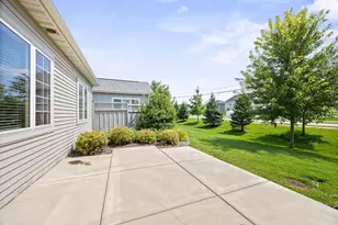 1045 Roselyn Dr, Victoria, MN 55386 - Photo 23