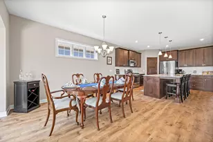 1045 Roselyn Dr, Victoria, MN 55386 - Photo 13