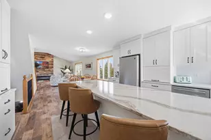 120 Callaway Ct, Mankato, MN 56001 - Photo 5