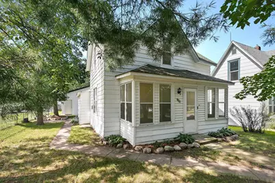 725 9th Street NE, Little Falls, MN 56345 - Photo 1