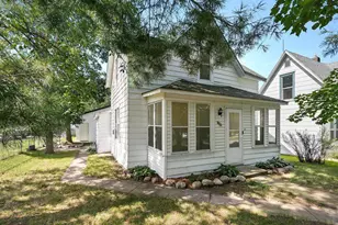 725 9th St NE, Little Falls, MN 56345 - Photo 1