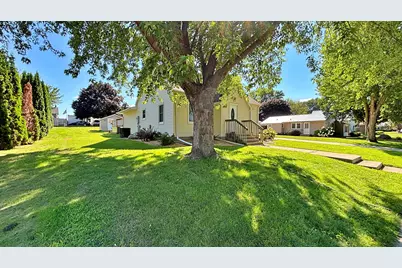 611 W Lincoln Street, Springfield, MN 56087 - Photo 3