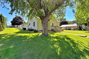 611 W Lincoln St, Springfield, MN 56087 - Photo 3