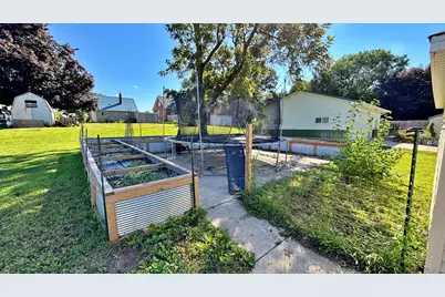 611 W Lincoln Street, Springfield, MN 56087 - Photo 13