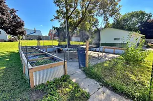 611 W Lincoln St, Springfield, MN 56087 - Photo 13