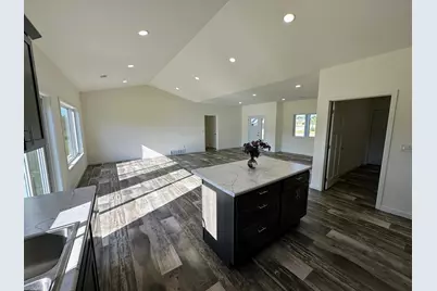 1003 8th Avenue NW, Perham, MN 56573 - Photo 15