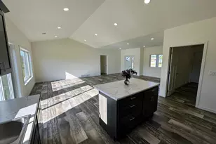 1003 8th Ave NW, Perham, MN 56573 - Photo 15