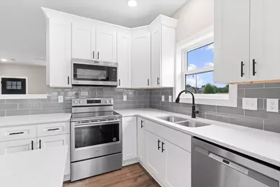 585 Cedar Drive, Lake City, MN 55041 - Photo 7