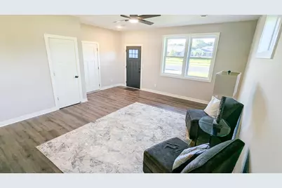 585 Cedar Drive, Lake City, MN 55041 - Photo 3