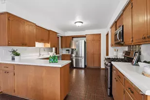 3838 Zenith Ave S, Minneapolis, MN 55410 - Photo 17