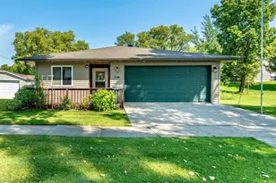 217 E Beech Ave, Fergus Falls, MN 56537 - Photo 1