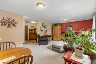 810 E 7th St, Litchfield, MN 55355 - Photo 9