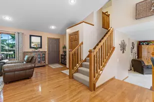 810 E 7th St, Litchfield, MN 55355 - Photo 7