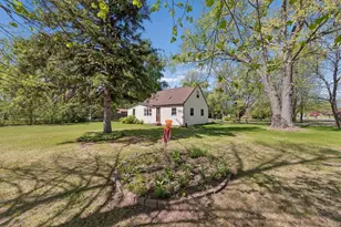 7181 Lakeview Dr, Circle Pines, MN 55014 - Photo 3