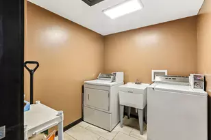 978 Grand Ave, Saint Paul, MN 55105 - Photo 17