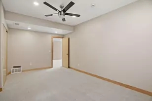 1162 Lakewood Dr S, Maplewood, MN 55119 - Photo 75