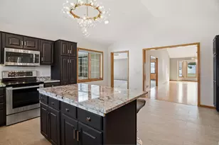 1162 Lakewood Dr S, Maplewood, MN 55119 - Photo 29