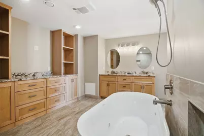 1162 Lakewood Drive S, Maplewood, MN 55119 - Photo 69