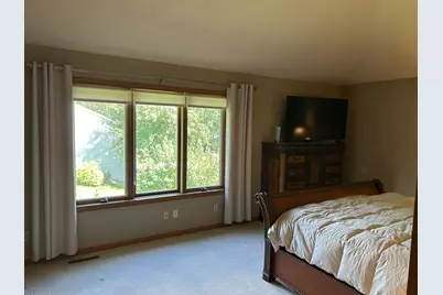 15904 Dawn Drive, Minnetonka, MN 55345 - Photo 13