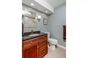 2300 Dahl Ct E, Maplewood, MN 55119 - Photo 21