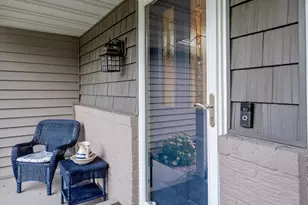 2300 Dahl Ct E, Maplewood, MN 55119 - Photo 3