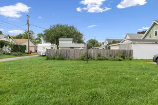 749 W 4th St, Winona, MN 55987 - Photo 23