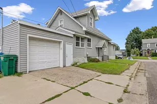 749 W 4th St, Winona, MN 55987 - Photo 21