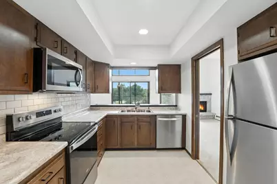 9700 Portland Avenue S #332, Bloomington, MN 55420 - Photo 7