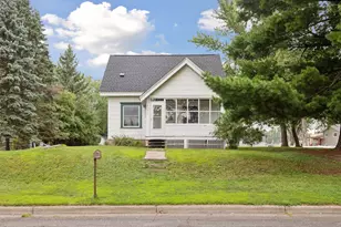 2371 14th Ave E, North Saint Paul, MN 55109 - Photo 1