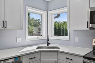 725 Wilson Ave, Saint Paul, MN 55106 - Photo 27