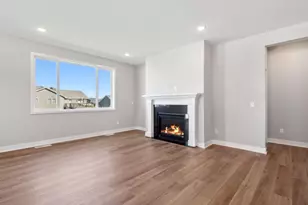 2109 Westpointe Dr, Hastings, MN 55033 - Photo 9