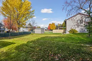 2434 Hynes Ave N, Oakdale, MN 55128 - Photo 31