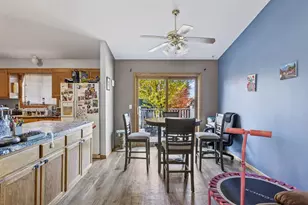 2434 Hynes Ave N, Oakdale, MN 55128 - Photo 9